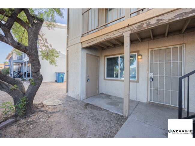 Primary Photo - Stylish 2/2 Apartment in Apache Junction -...