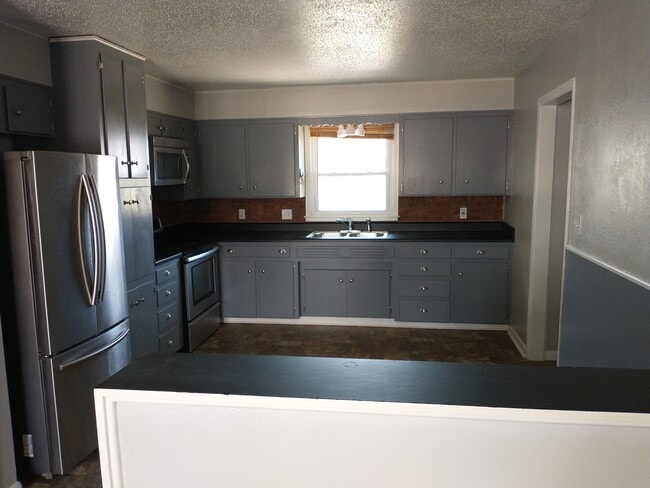 Building Photo - 1115 W Ashland St