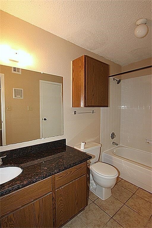 Building Photo - 2750 Holly Hall St