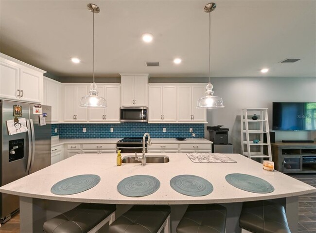 Building Photo - 2876 Grand Kemerton Pl