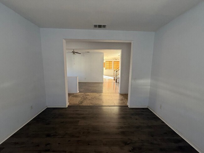 Building Photo - 5 Bedrooms 3 Baths! Resort Living at The Lakes Community in Menifee!