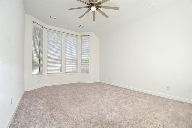 Building Photo - 17099 Crimson Crest Dr