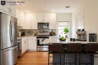 Building Photo - 15 Kelley Ct