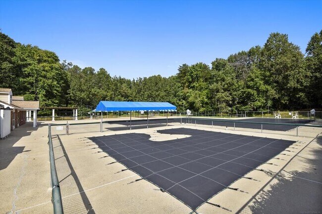 Building Photo - 11403 Bronzedale Dr
