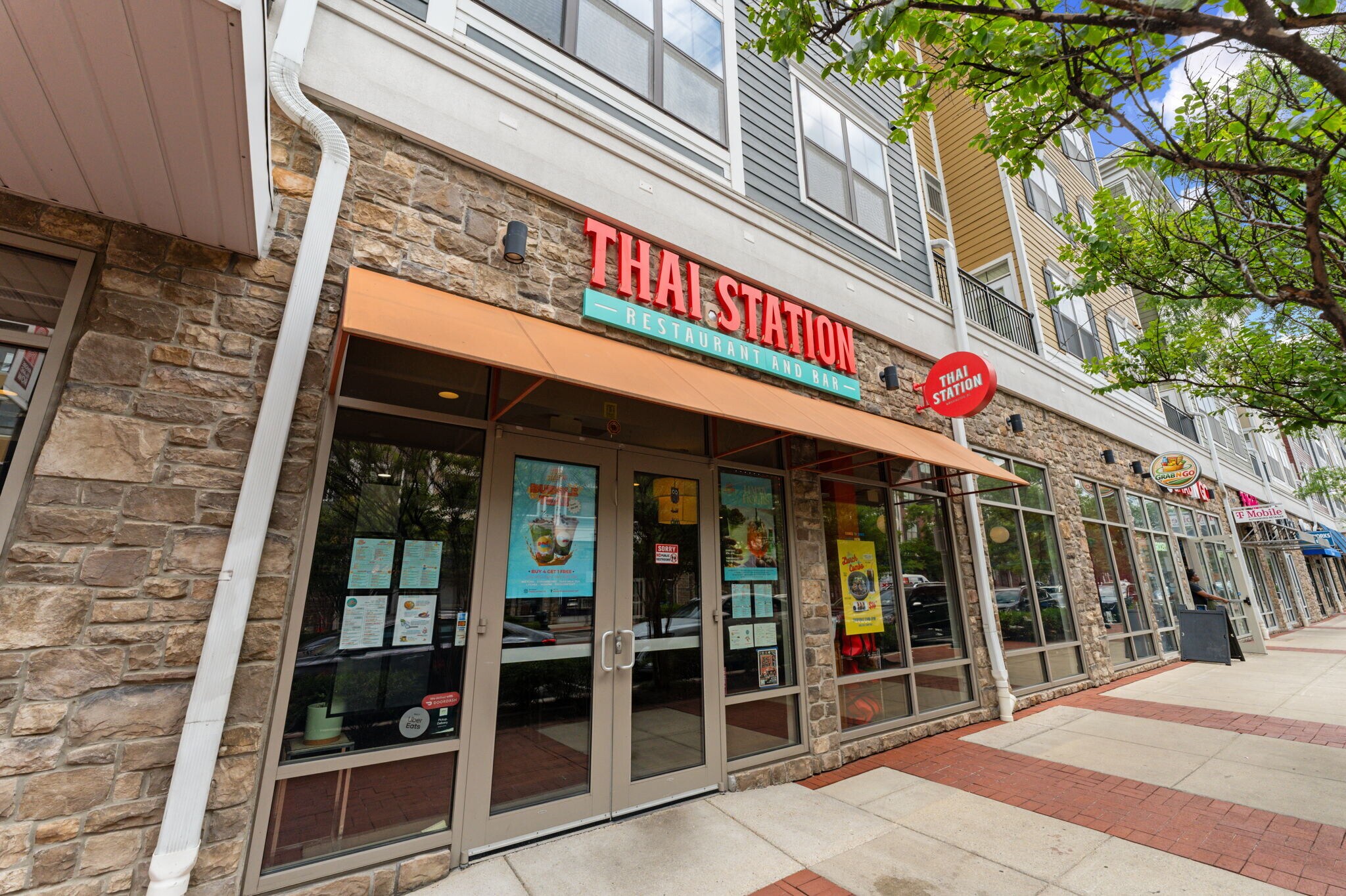 Thai Station nearby! - 2339 3rd St NE