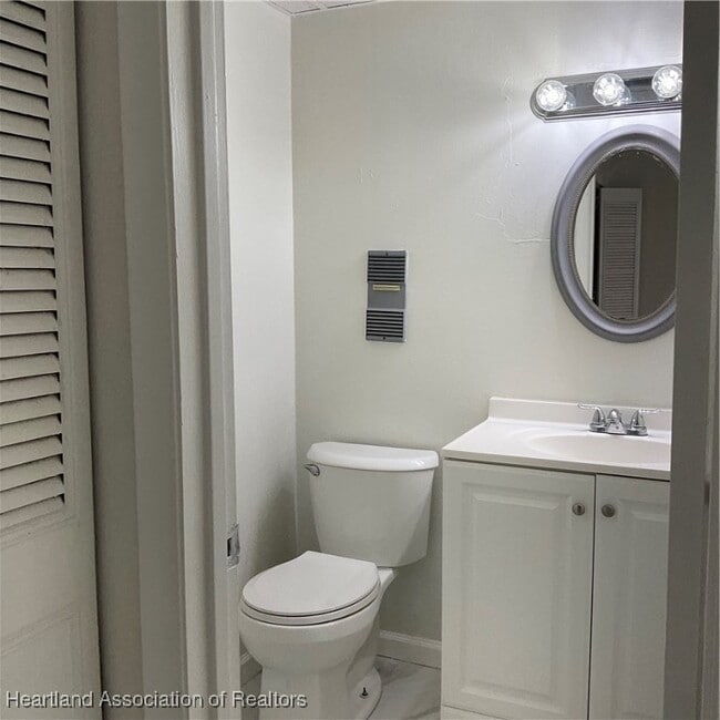 Building Photo - 317 U.S. Hwy 27 S