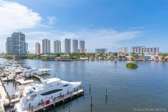 Building Photo - 400 Sunny Isles Blvd