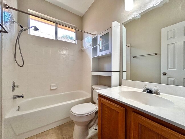 Building Photo - 4029 Barlow Dr