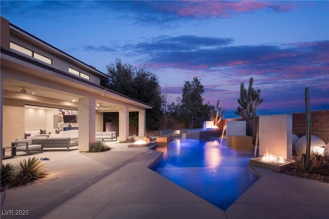 Building Photo - 80 Glade Hollow Dr