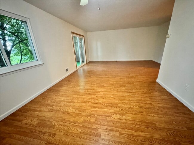 Building Photo - 22 Albacon Rd
