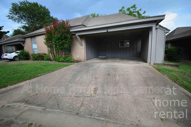 Primary Photo - 4713 S Fulton Pl