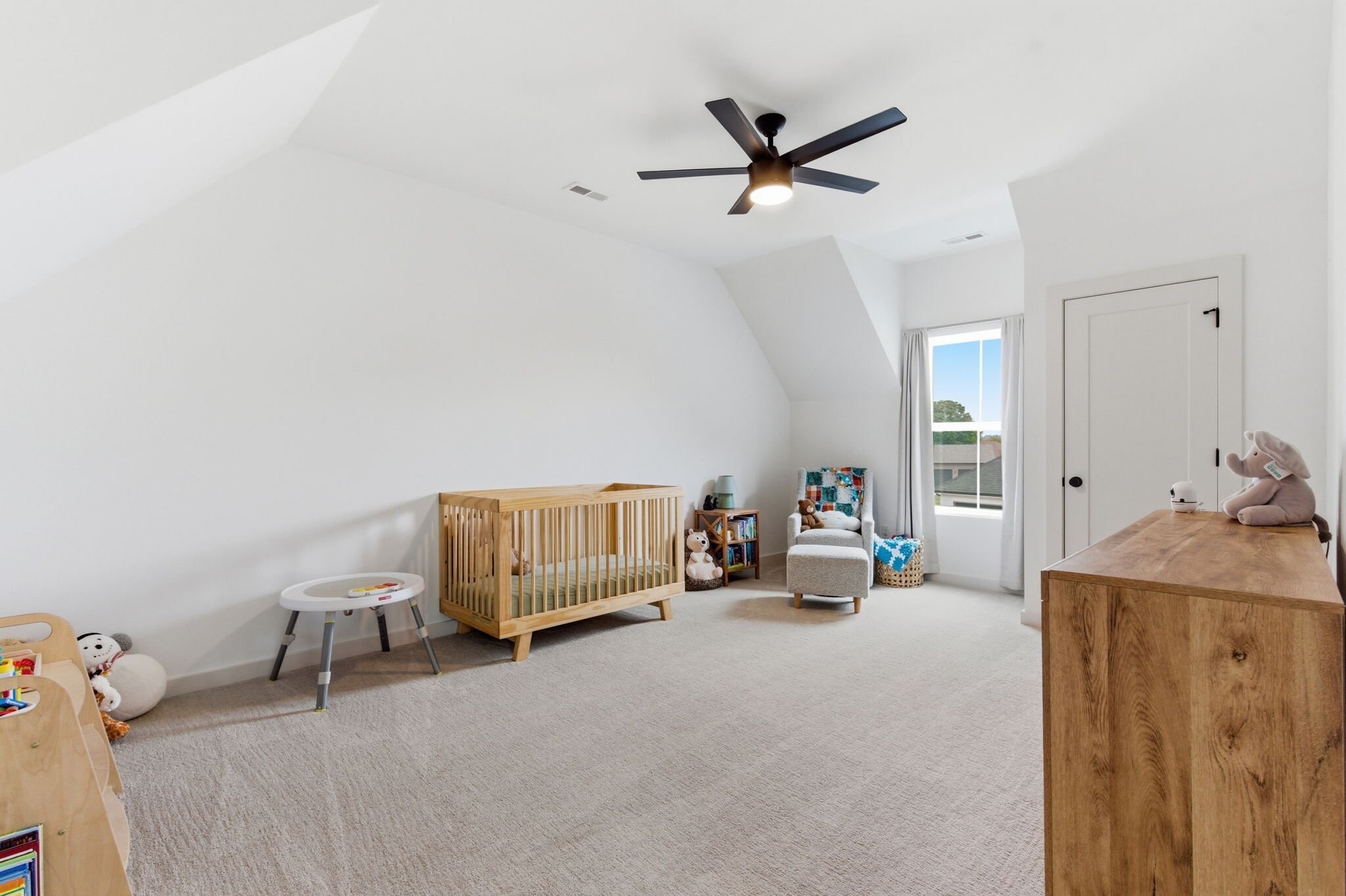 Building Photo - 965 E Vly Trl Dr