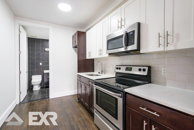 Building Photo - 55 Stanhope St