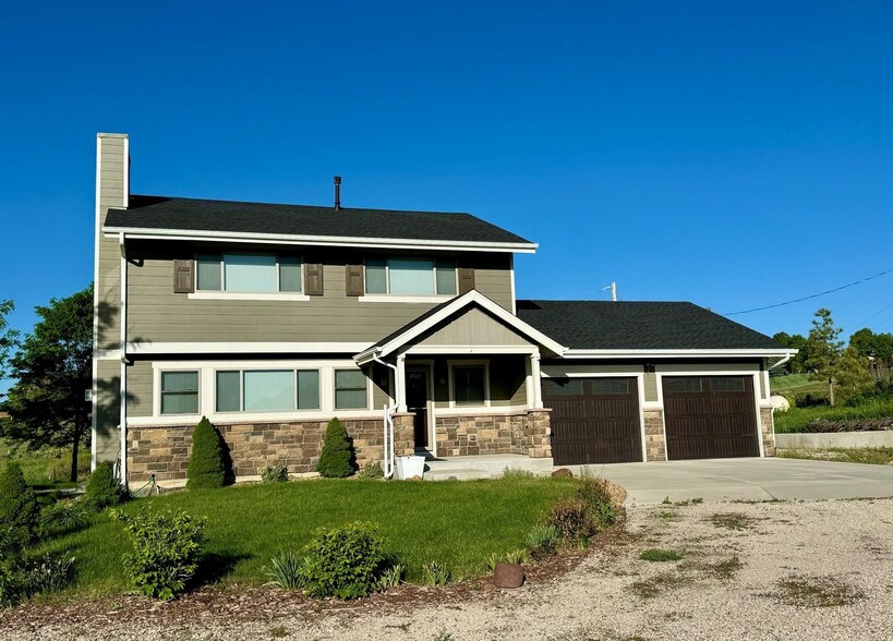 FRONT OF HOME - 3508 Dogwood Ave