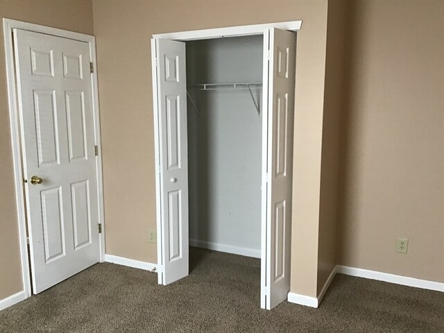 Building Photo - 8060 Chesterhill Way