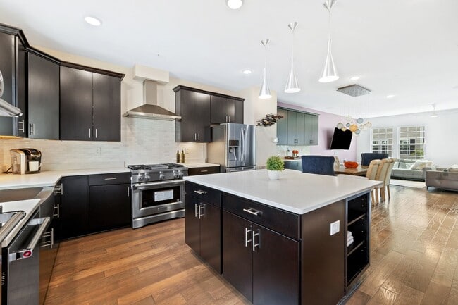 Building Photo - 84 Truman Dr