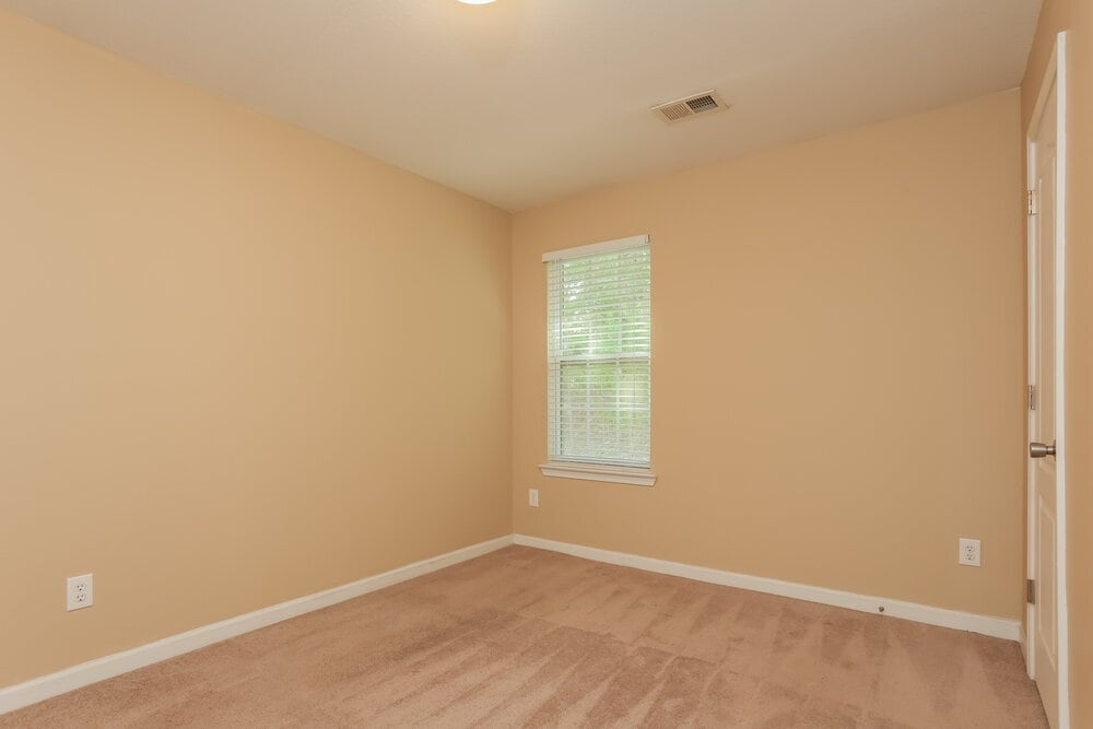 Building Photo - 25 Lakeridge Ct