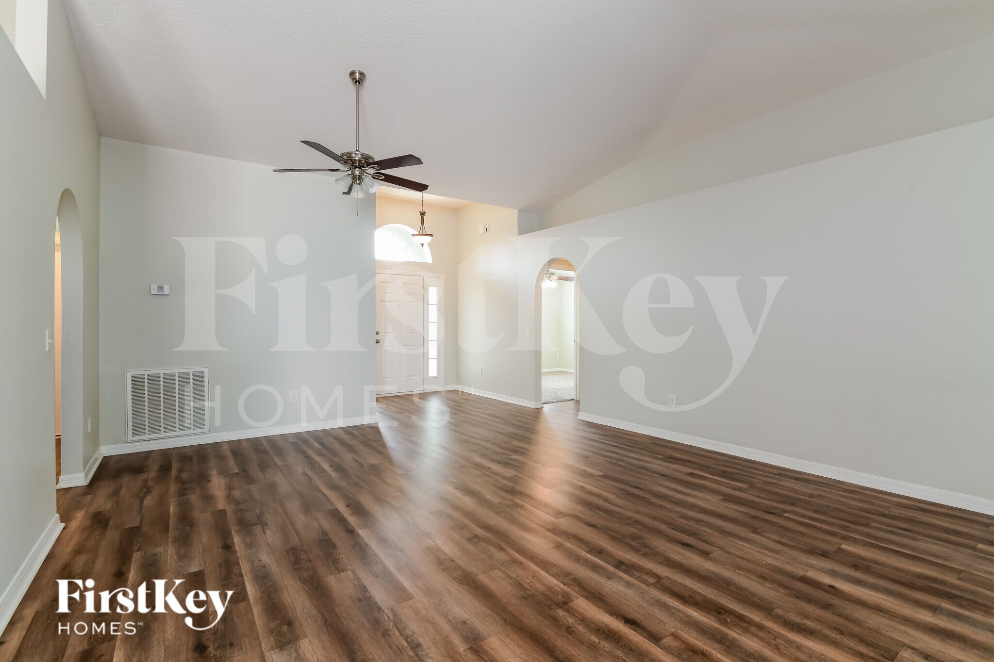 Building Photo - 5521 Sycamore Canyon Dr