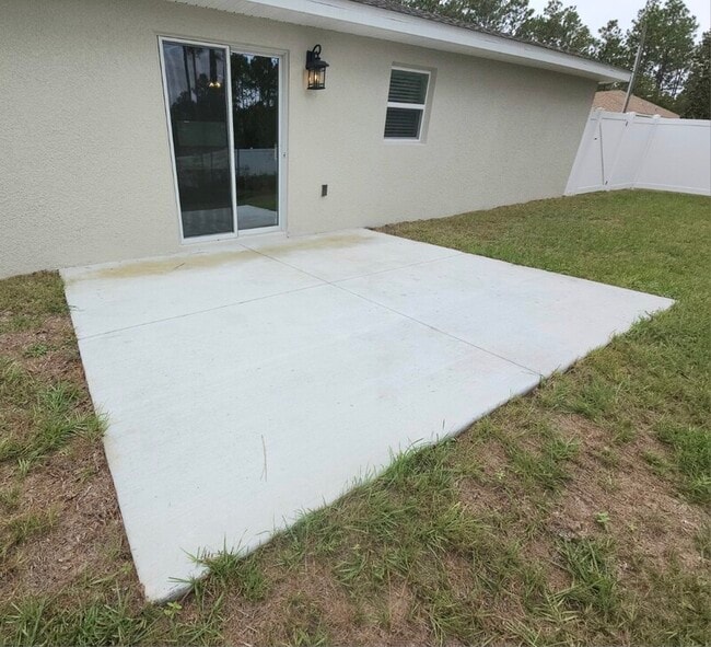 Building Photo - 7649 W Normandy Pl