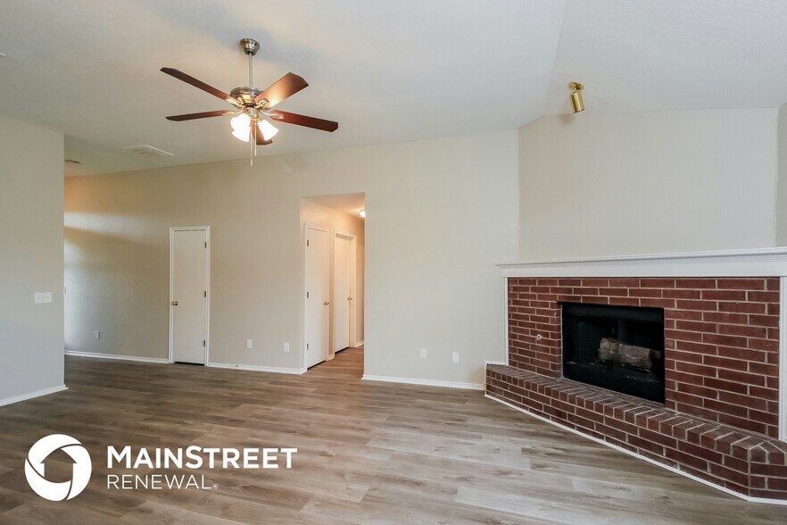 Building Photo - 6012 SE 83rd Pl