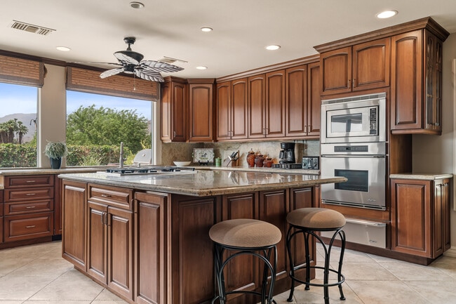 Building Photo - 99 Conejo Cir