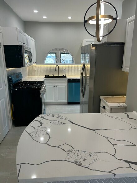 Building Photo - 74 Delaware Ave