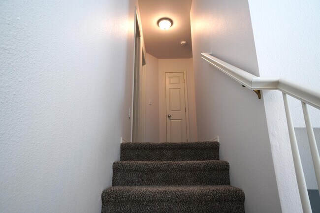 Building Photo - 7527 W Lamplighter St