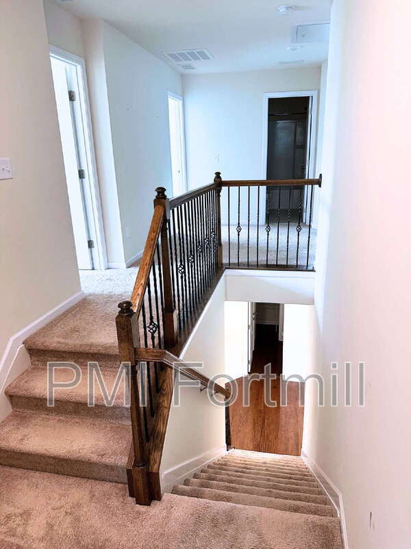 Building Photo - 961 Skywater Dr