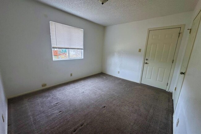 Building Photo - 2202 Tabor Ct