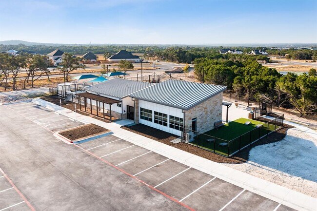 Building Photo - 134 Big Banyan Dr