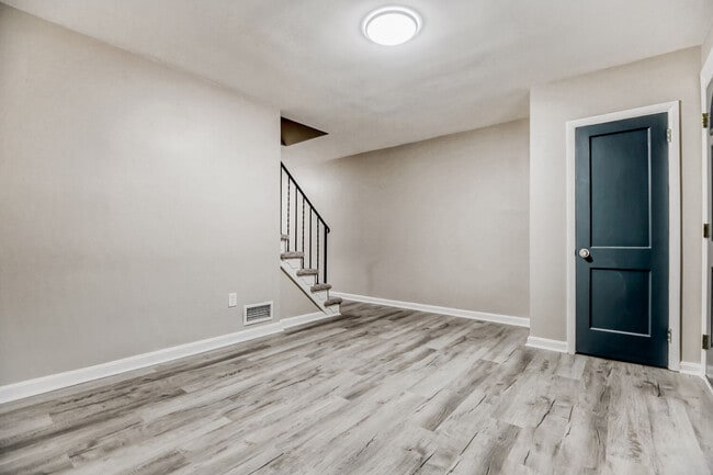 Building Photo - 8413 Kavanagh Rd