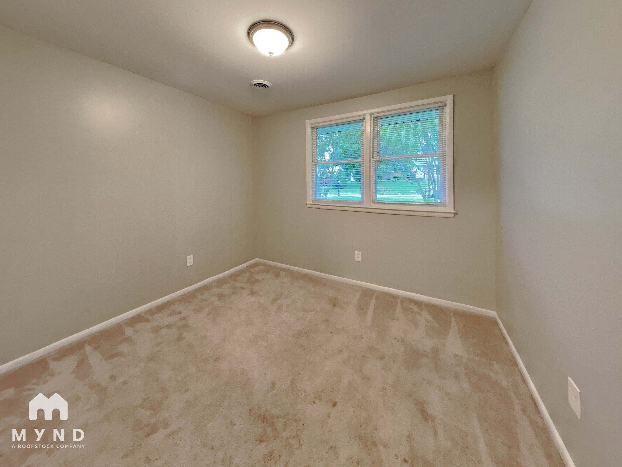 Building Photo - 741 Bunche Dr