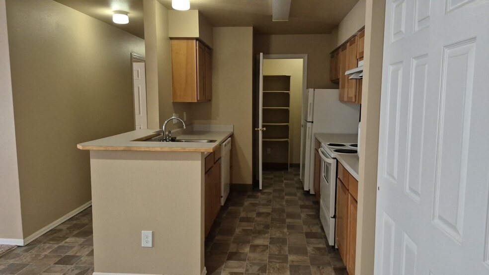 Building Photo - Hayden Country Ridge