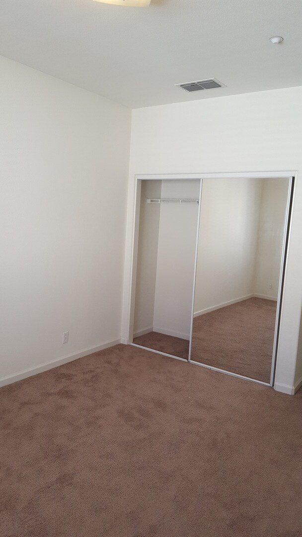 Building Photo - 4620 Sandyford Ct