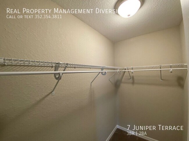 Building Photo - 7 Juniper Terrace