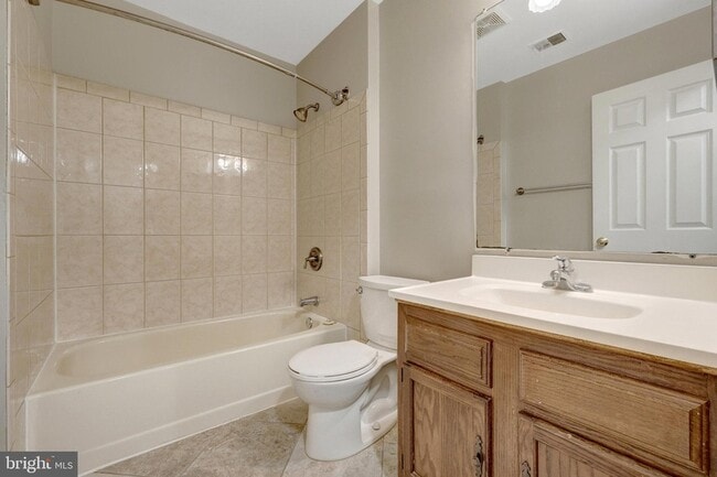 Building Photo - 2219 Cedar Mill Ct