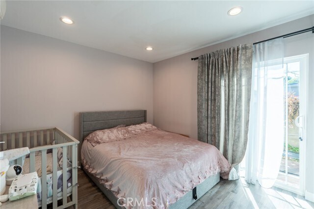 Building Photo - 7647 Amestoy Ave