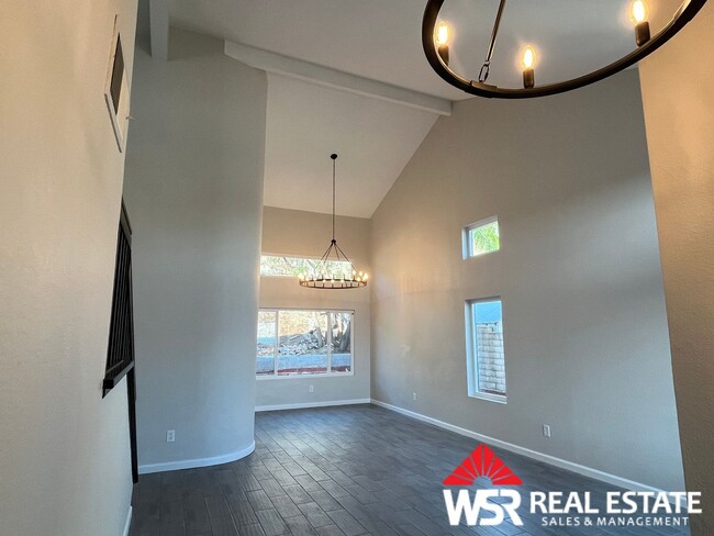 Building Photo - Stunning 4-Bedroom Remodeled Home for Rent...