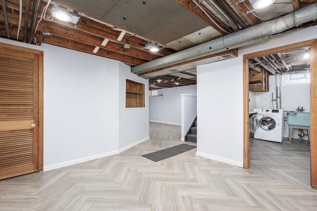 Building Photo - 23005 California St