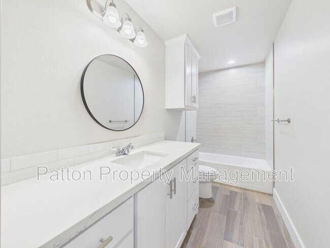 Building Photo - 9780 Elite St
