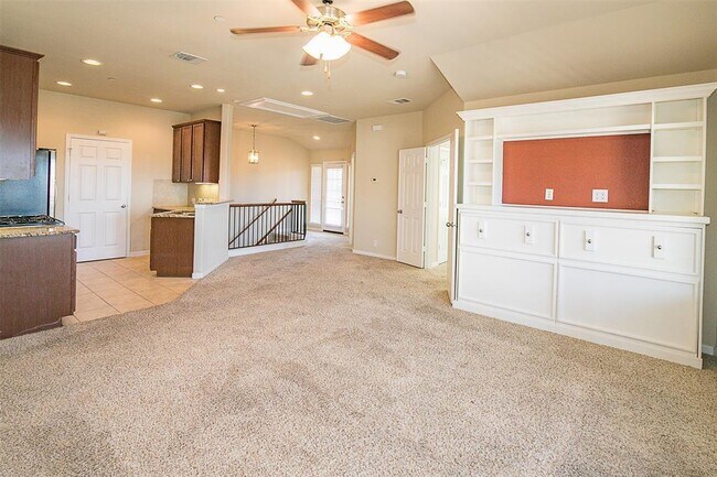 Building Photo - 3101 Davis Ln