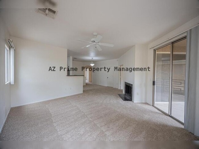 Building Photo - 1411 E Orangewood Ave