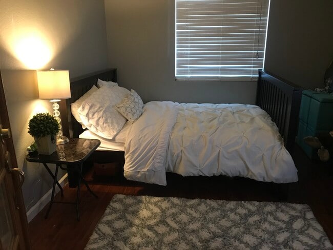 Building Photo - 2395 N Northumberland Rd