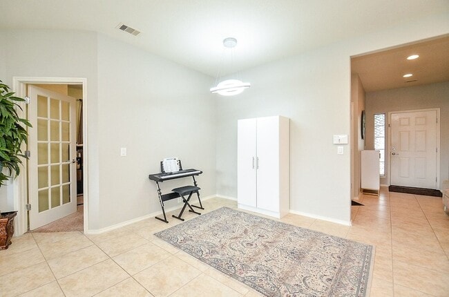 Building Photo - 9422 Herons Grove Ln