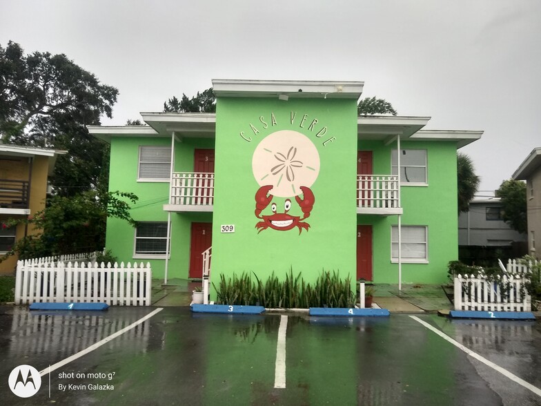 Front of the Building - 309 Avanda Ct