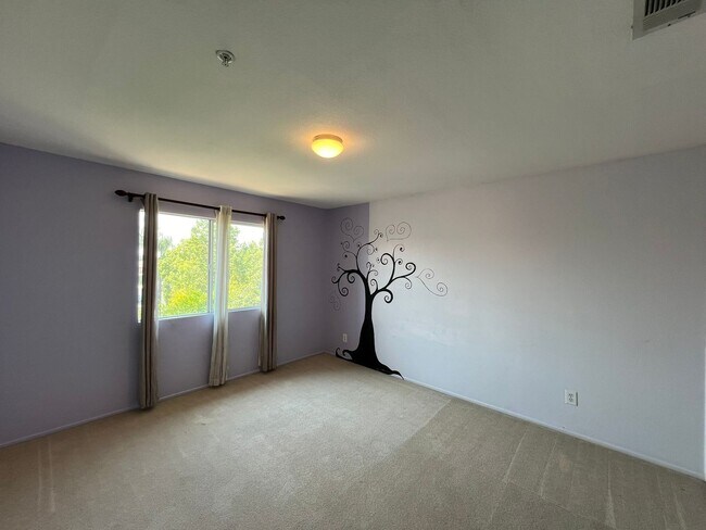 Building Photo - 13539 Whipple St