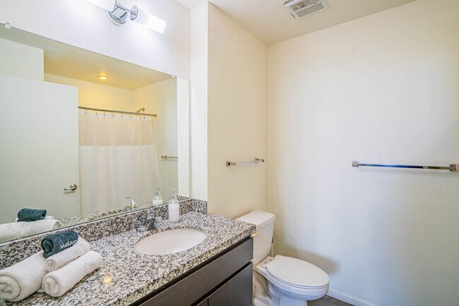 Building Photo - 888 N 4th St