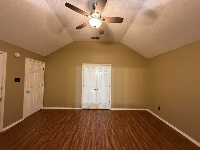 Building Photo - 7012 Bernadine St