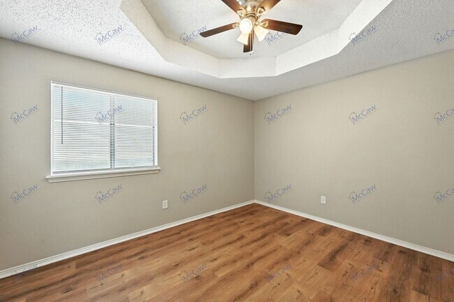 Building Photo - 210 Rolston Rd