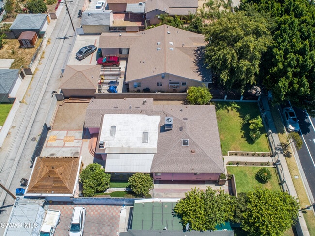 Building Photo - 13951 Terra Bella St